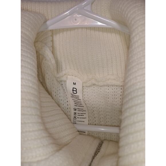 Women's Relaxed-Fit Ribbed Half Zip Sweater Size M - Picture 3 of 3